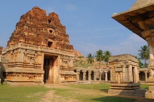 Na drugim koncu wsi - Achyutaraya Temple
